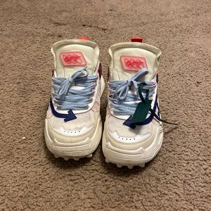 Off whites Size 10